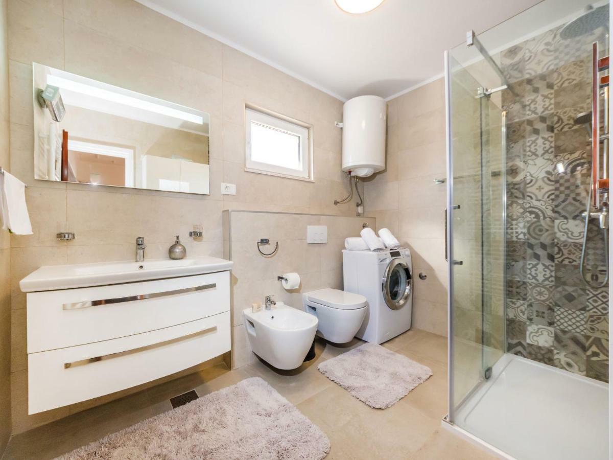 Navis Luxury Villa Vodice Exterior foto